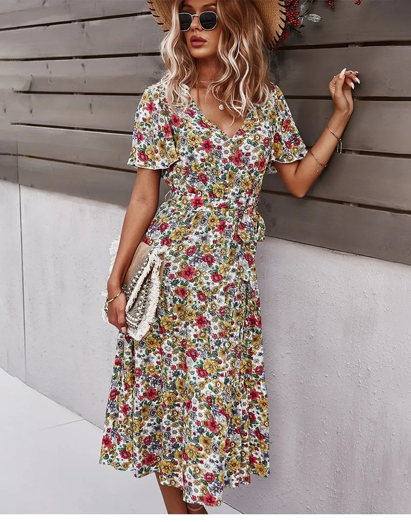 Geblümtes Vintage Sommerkleid mit Wadenlangen Rock