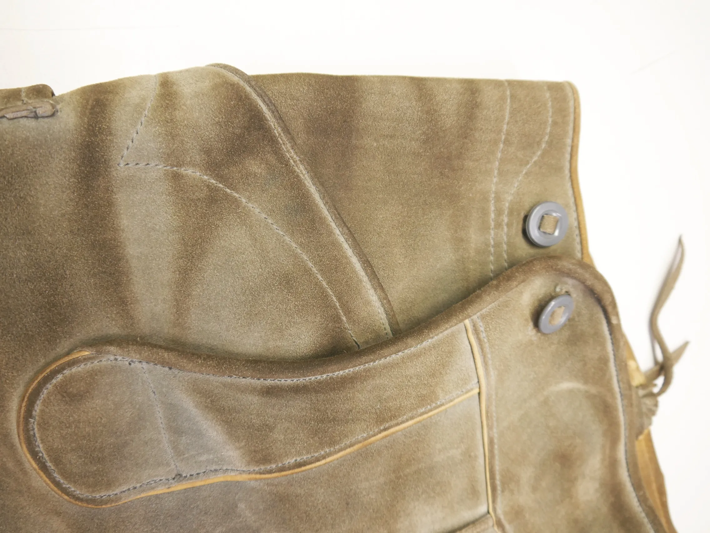 Kurze 70/80 Vintage Lederhose stabil und extrem speckig grau Gr.46