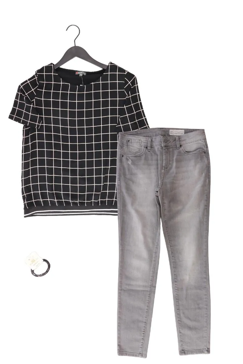 Second Hand Outfit Gre M mit Street One T-Shirt in Gr. 38 und Armband